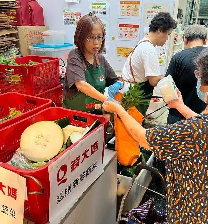 紧急捐赠约7.6吨蔬菜，钱大妈助力香港市民安稳度过“极端天气” 