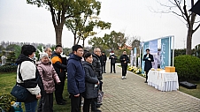 著名画家王宏喜先生纪念碑落成暨元宇宙人生艺术馆发布仪式在福寿园海港陵园举行